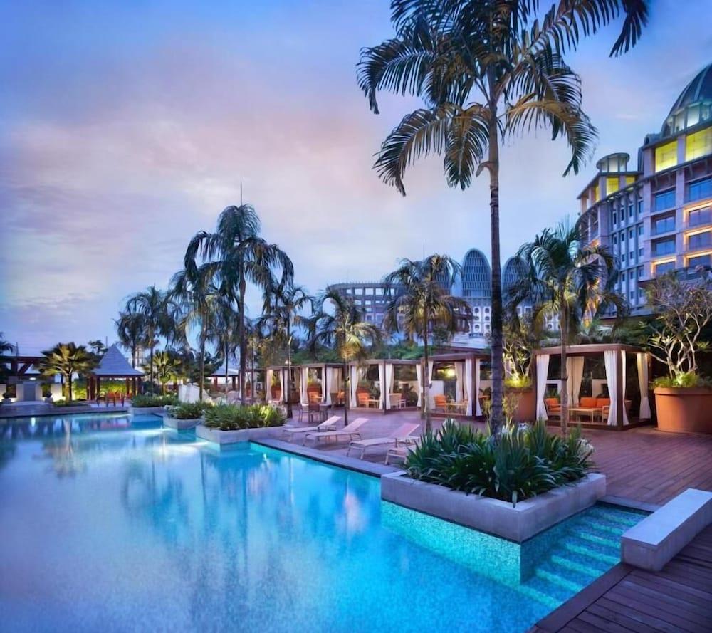 World Sentosa - Festive 5*