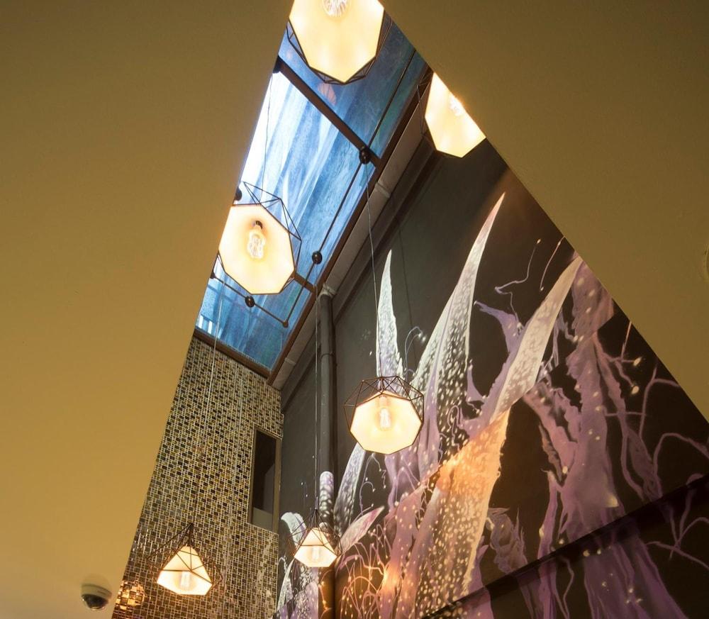 Hotel Clover 7 3* Singapore