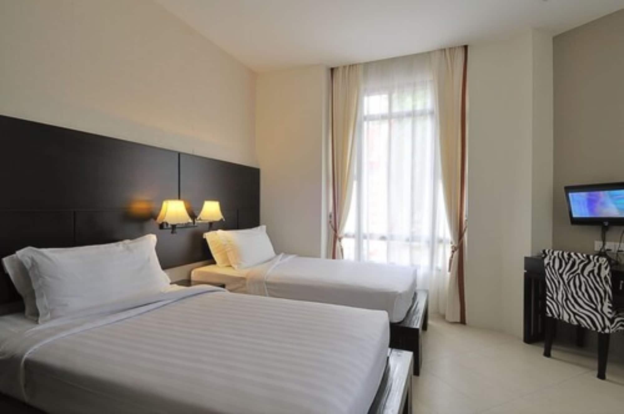 Rest Bugis Hotel 4*