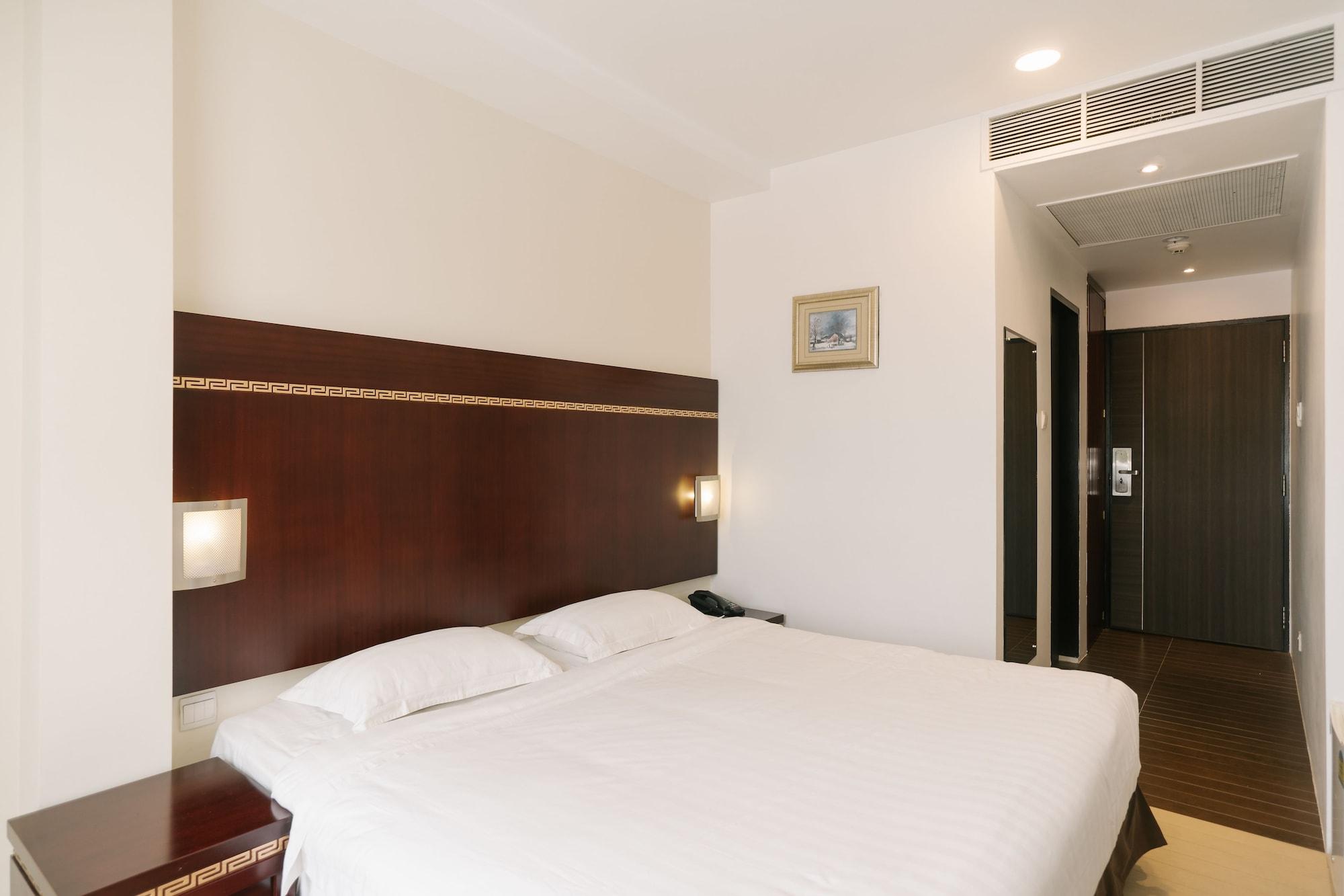 Rest Bugis Hotel 4*