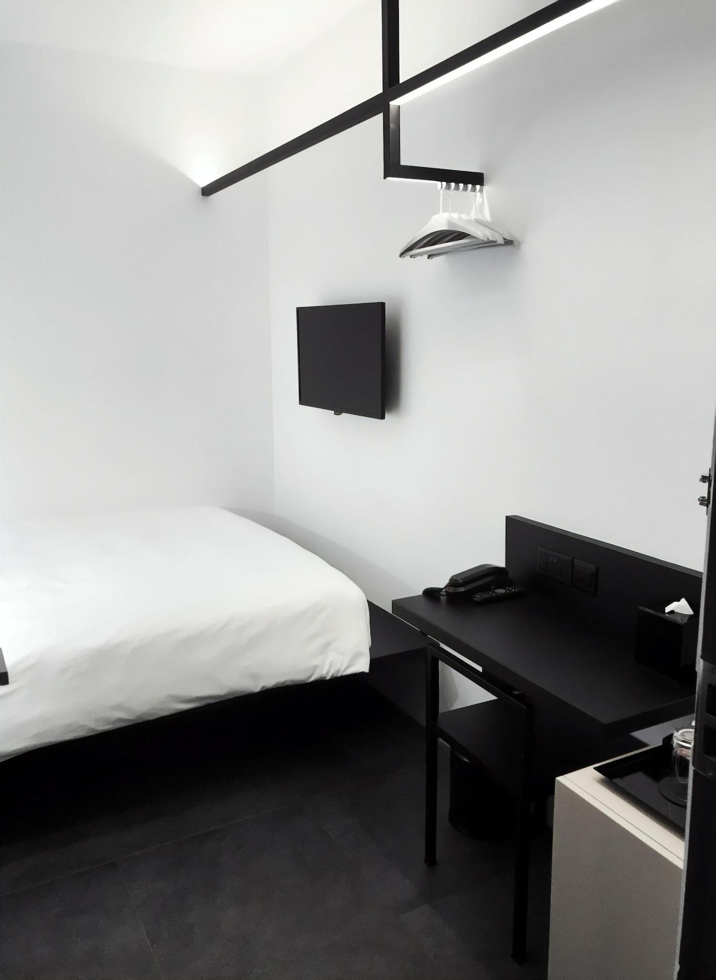 Hotel Mono 3*