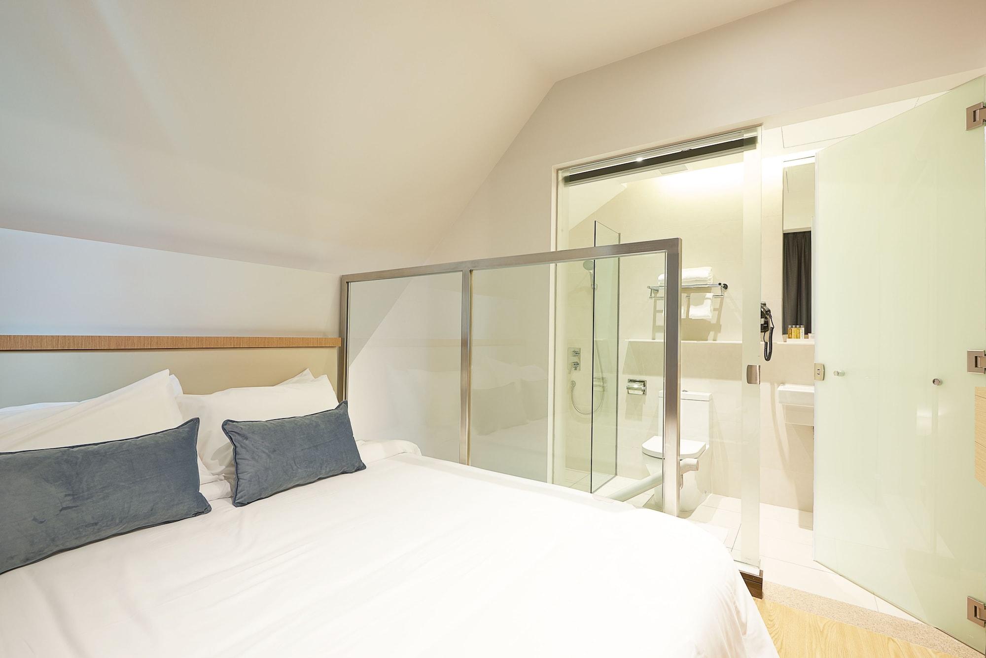 Hotel Bencoolen At Hong Kong Street Singapore