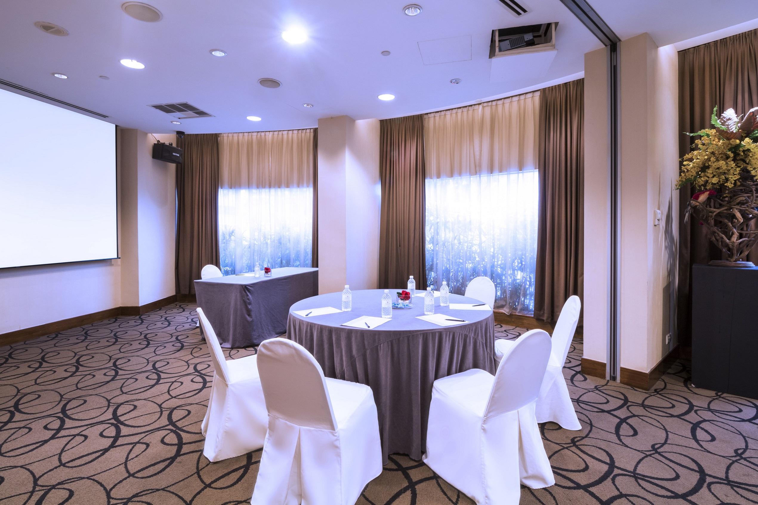 Hotel Copthorne King's Singapore