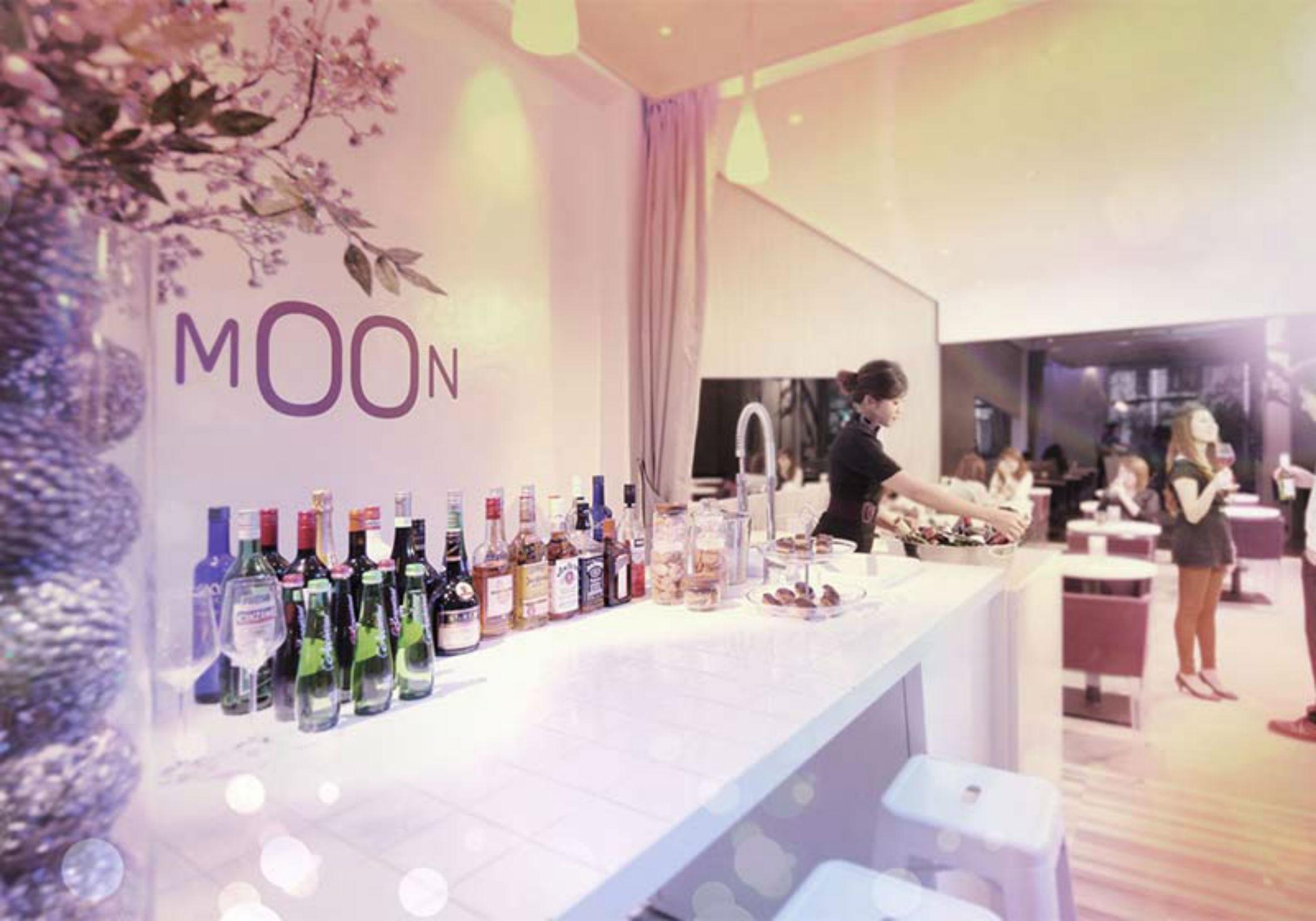Moon 23 Singapore
