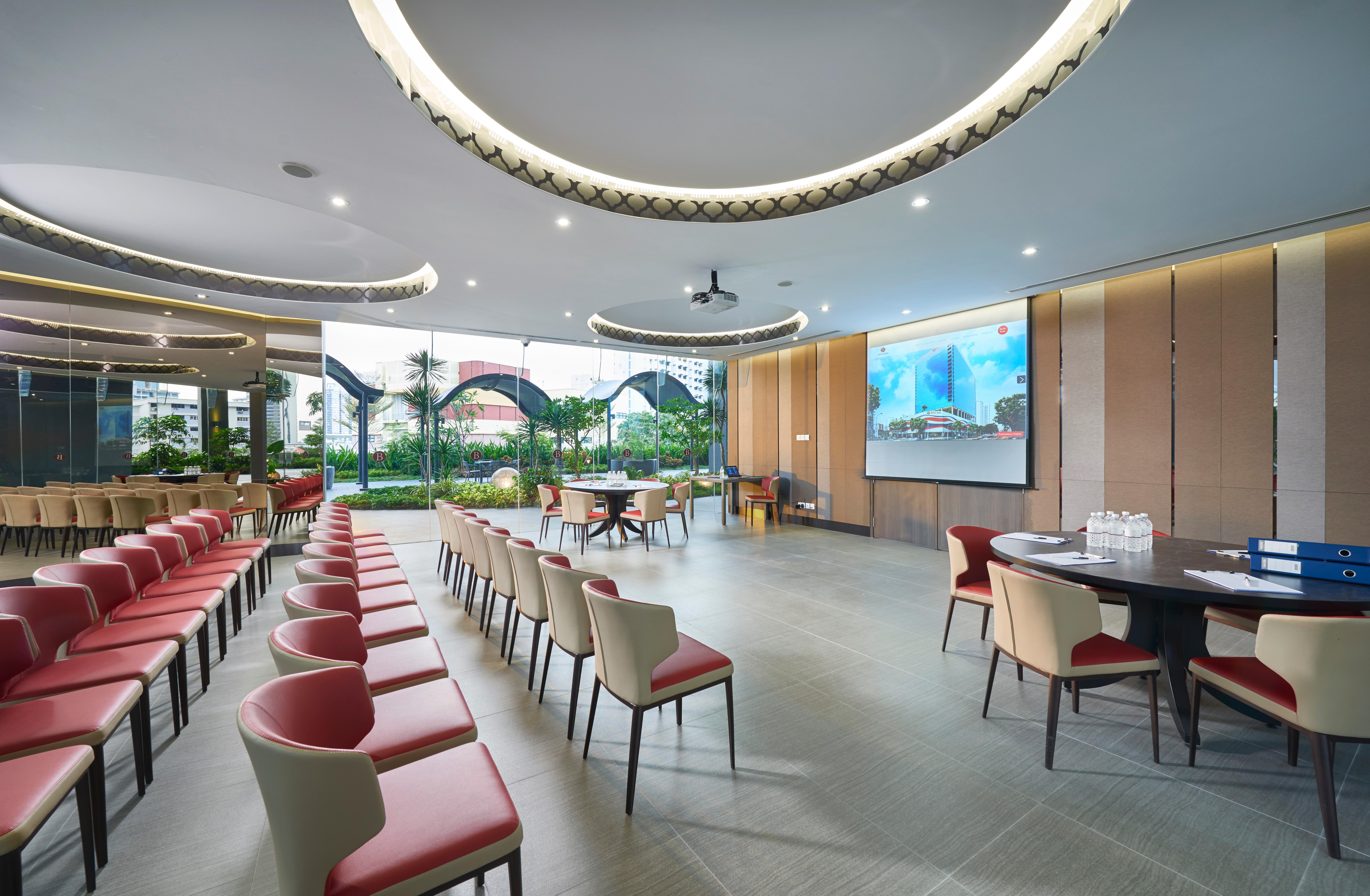 Boss Hotel 4*