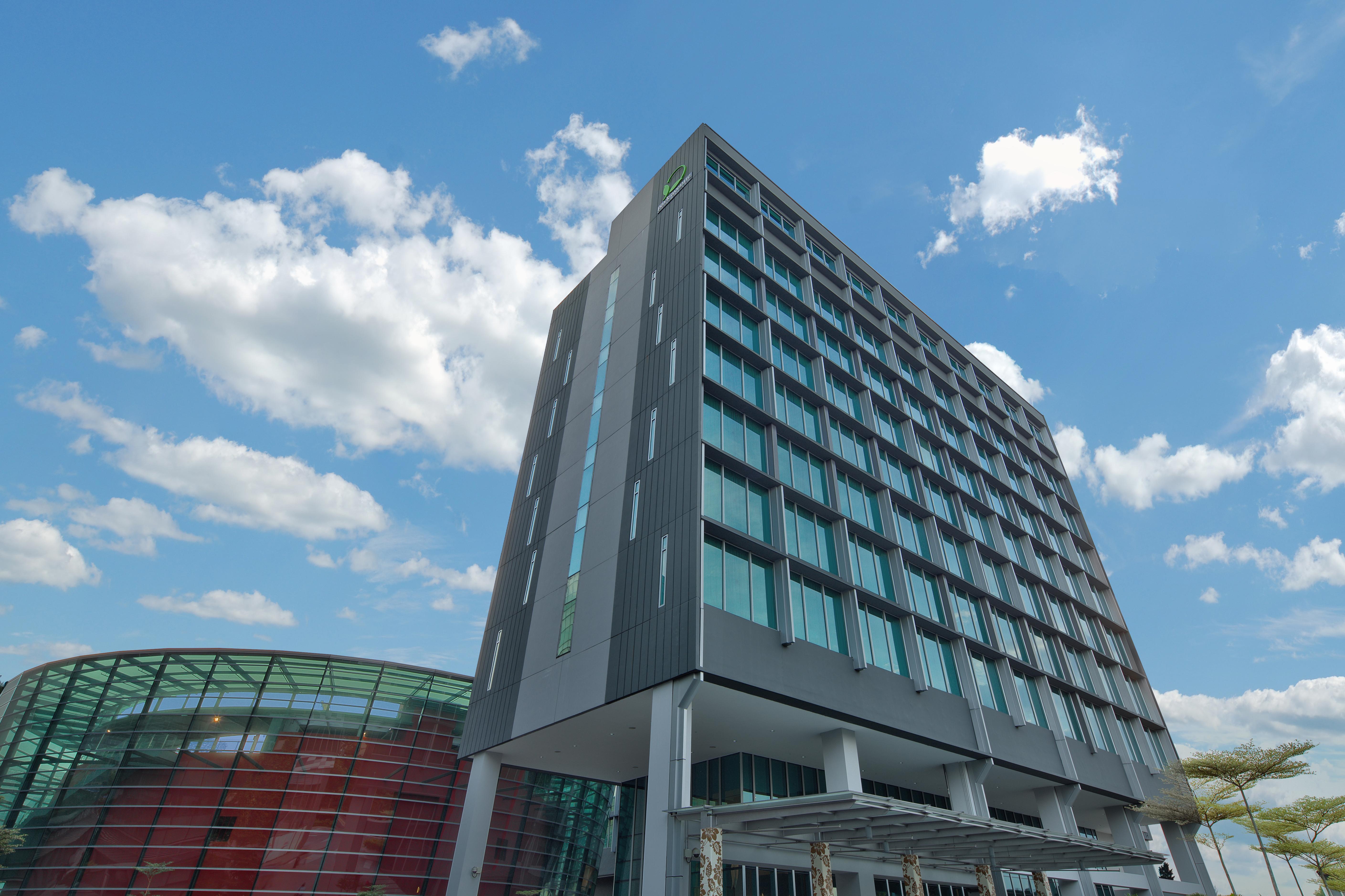 Park Avenue Changi 4* Singapore