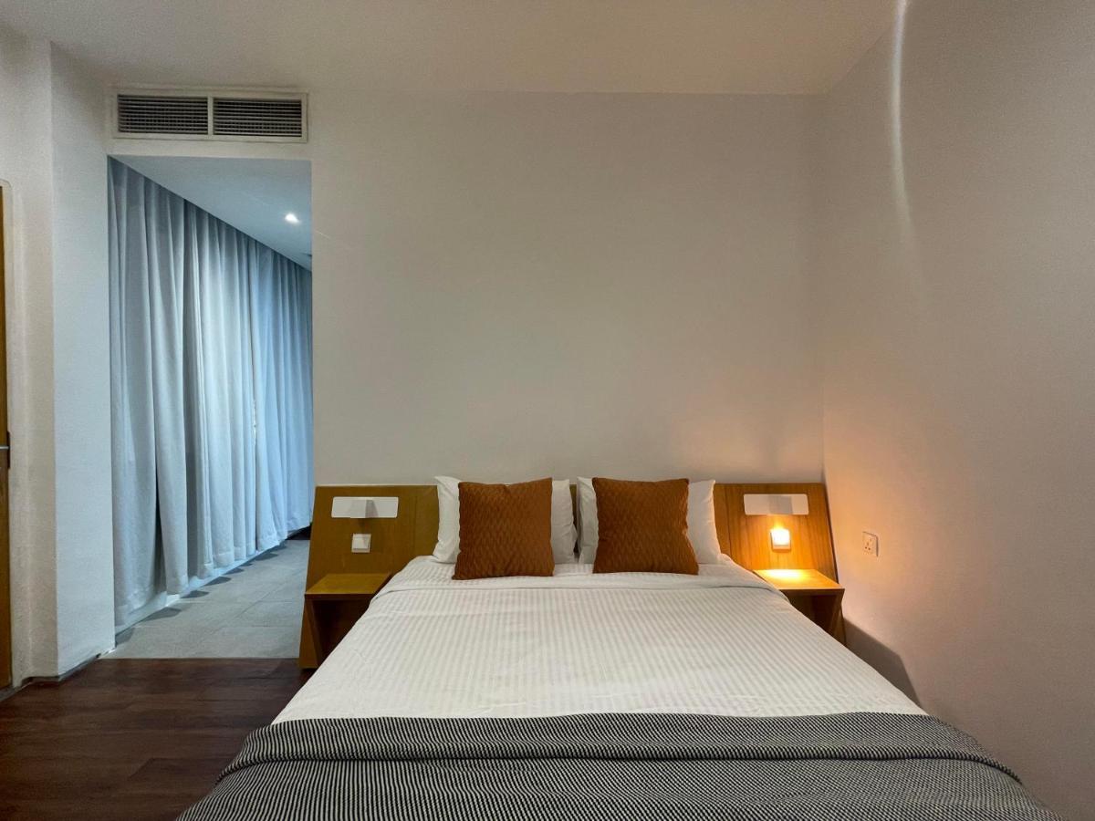 Hotel The Assembly Place, A Co-living At Mayo Singapore