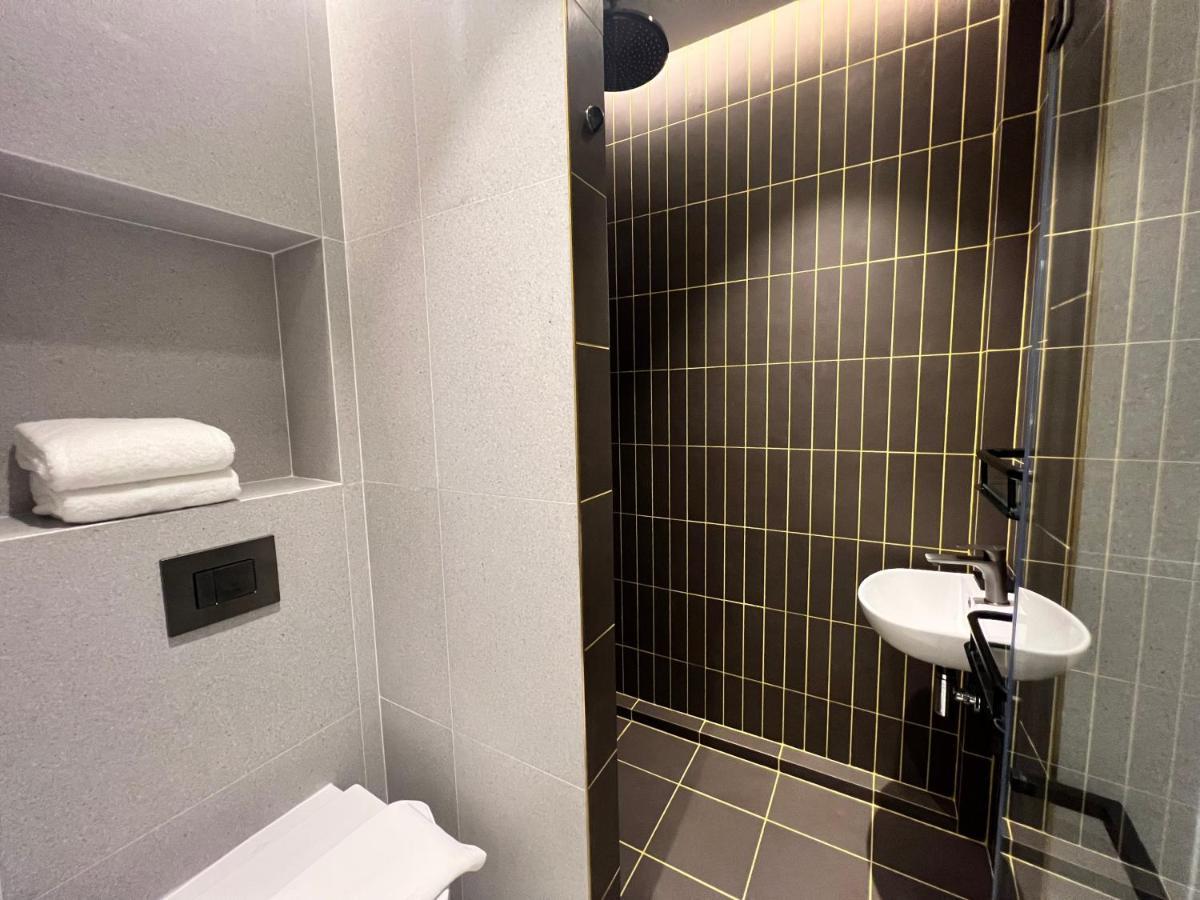 Citadines Connect Centre Hotel 4*