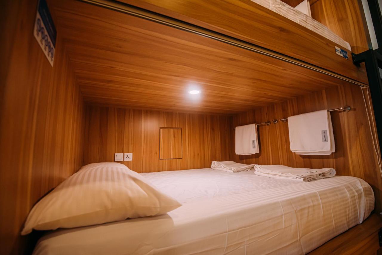 Bluewaters Pods 38 Hongkong St Asrama