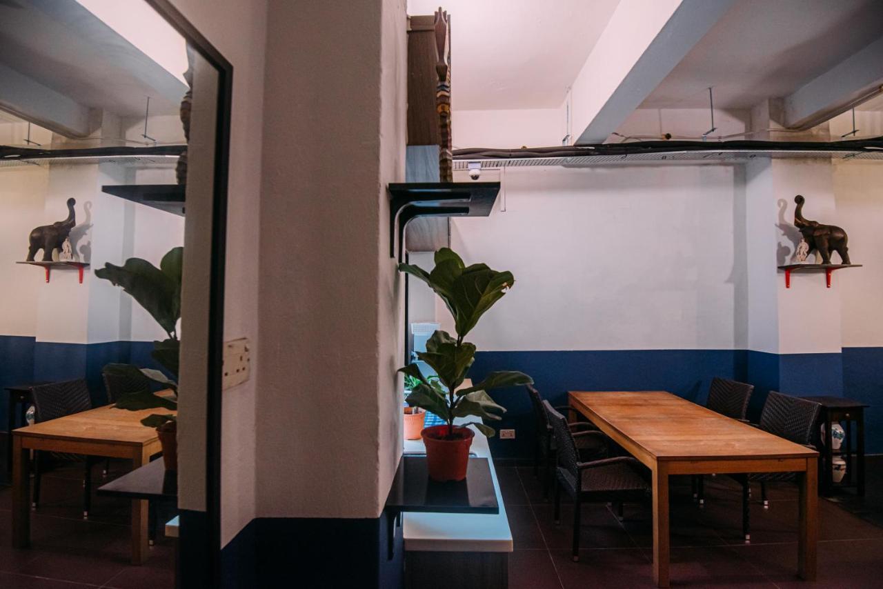 Asrama Bluewaters Pods 38 Hongkong St