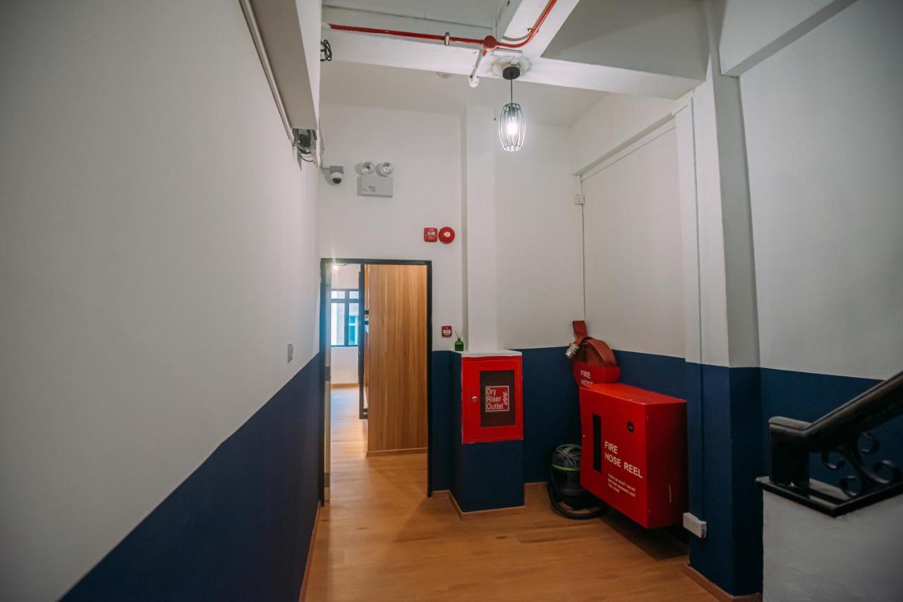 Bluewaters Pods 38 Hongkong St * Singapura