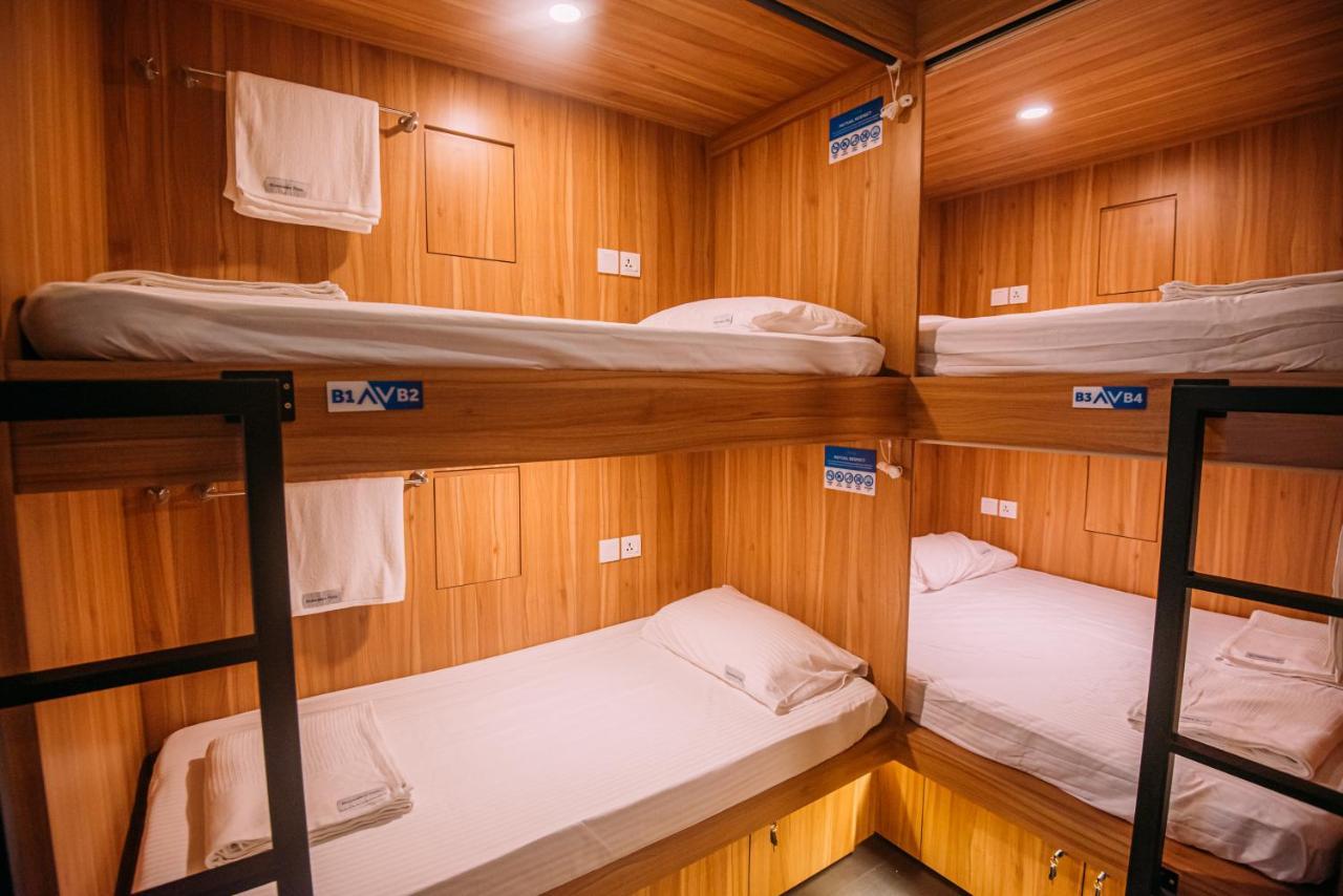 Bluewaters Pods 38 Hongkong St Asrama