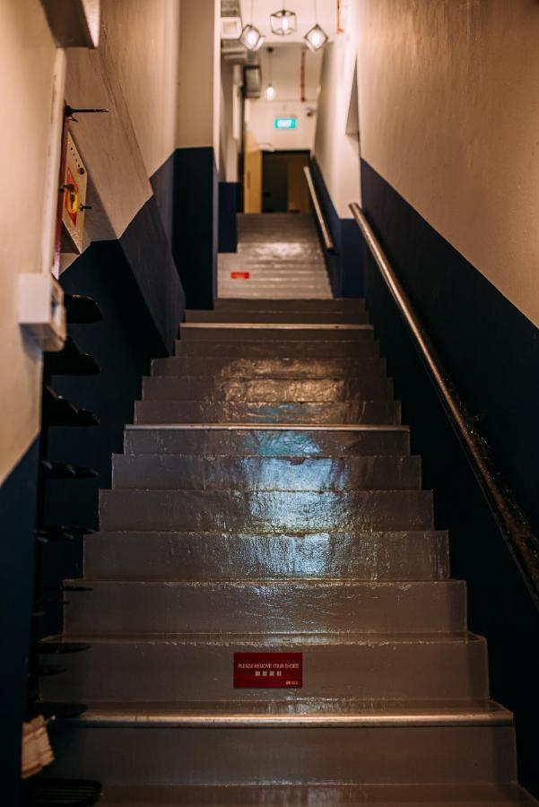 Bluewaters Pods 38 Hongkong St Hostel *