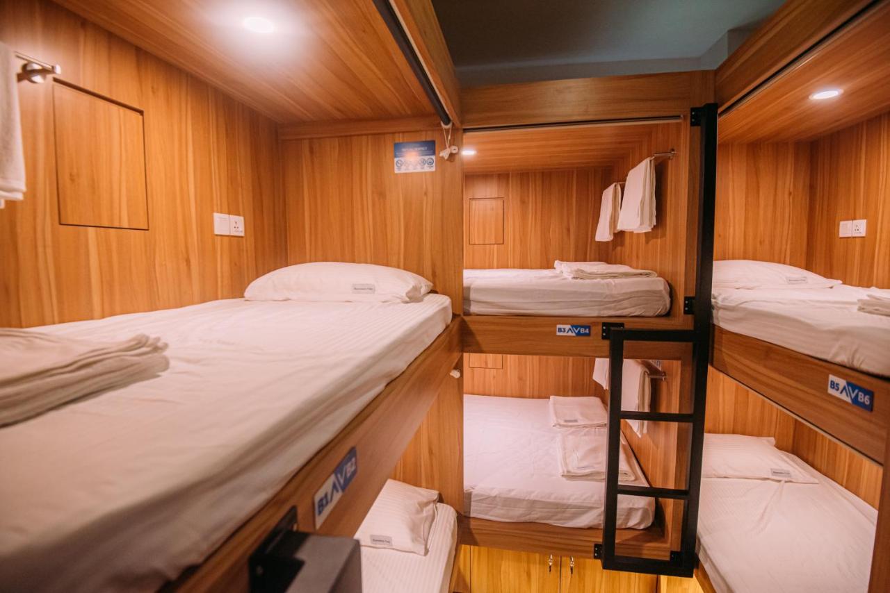 Asrama Bluewaters Pods 38 Hongkong St