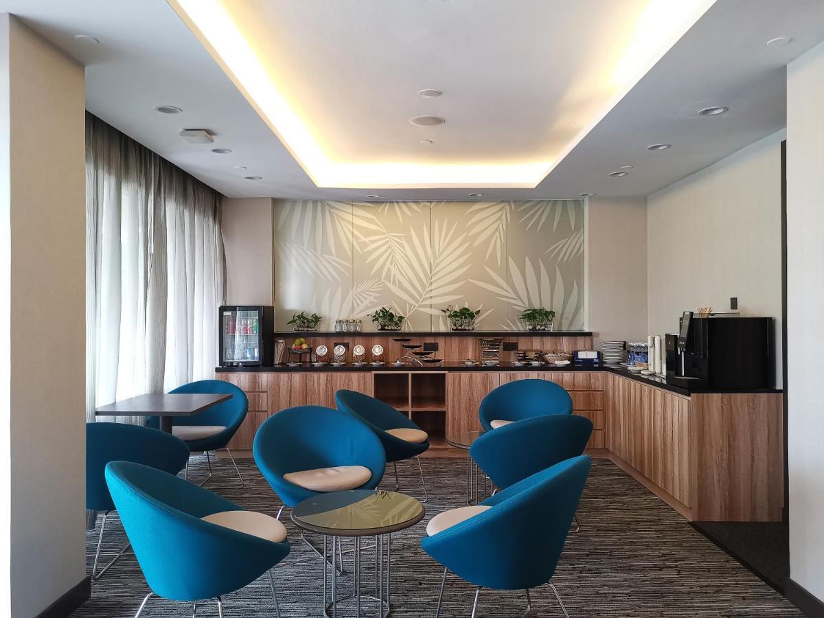 Copthorne King's Hotel 4*