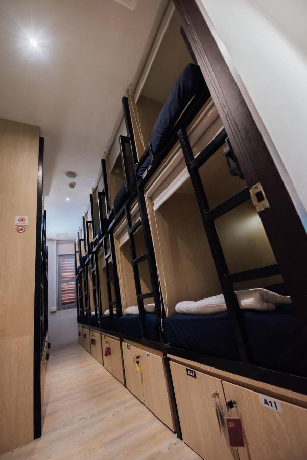 Hostel Bluewaters Pods @ Bugis
