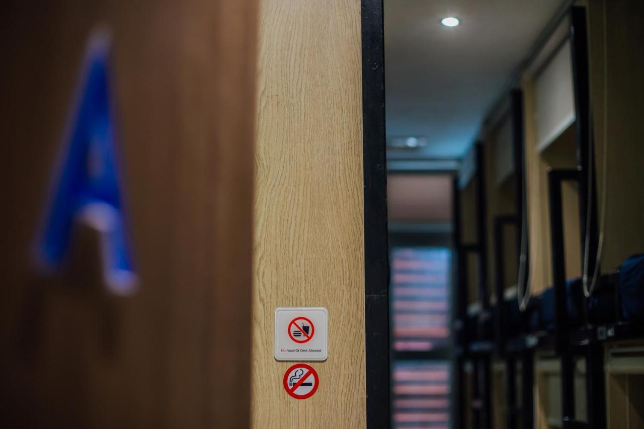 Hostel Bluewaters Pods @ Bugis *