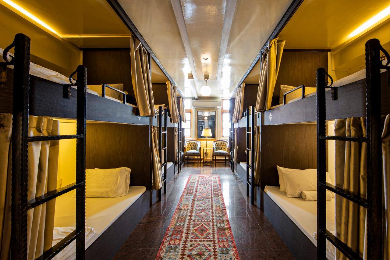 Capsule hotel Atelier Singapore