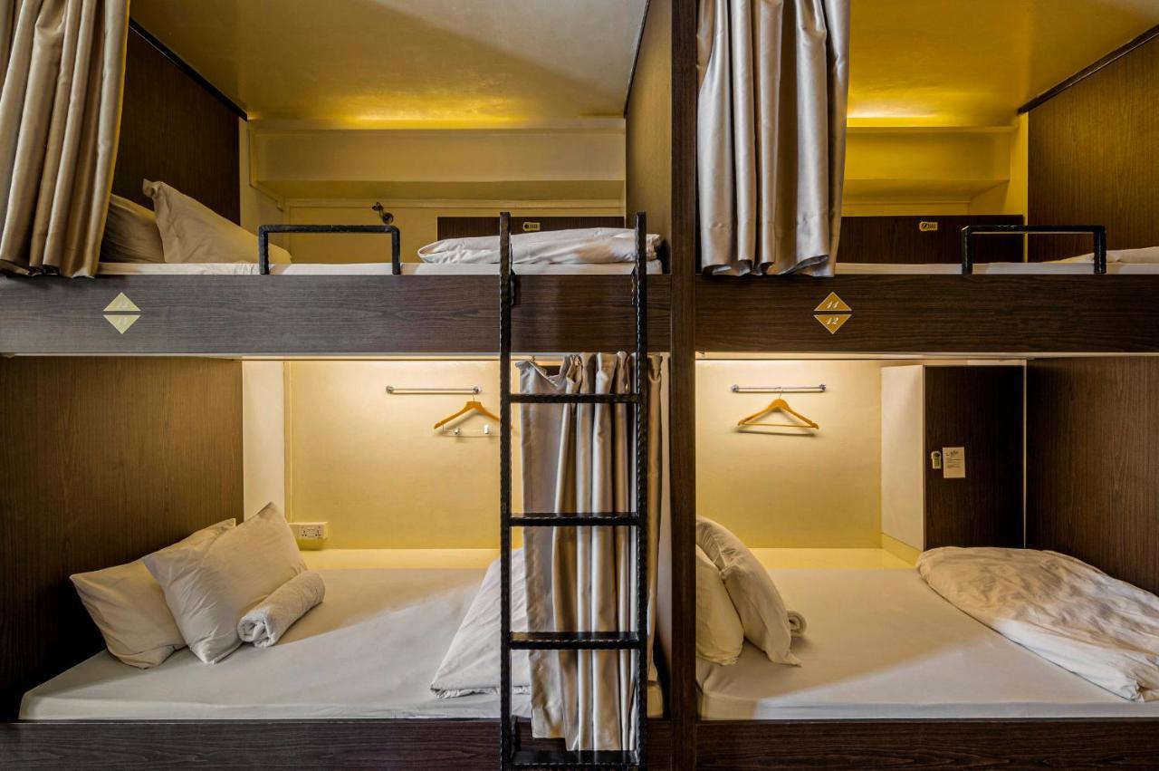 Capsule hotel Atelier