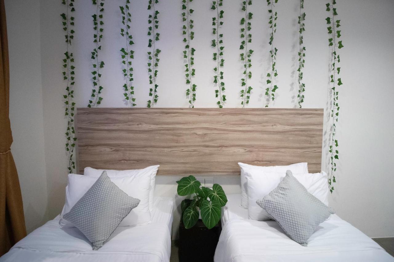 Victoria A Nuve Group Collection 3* Singapore