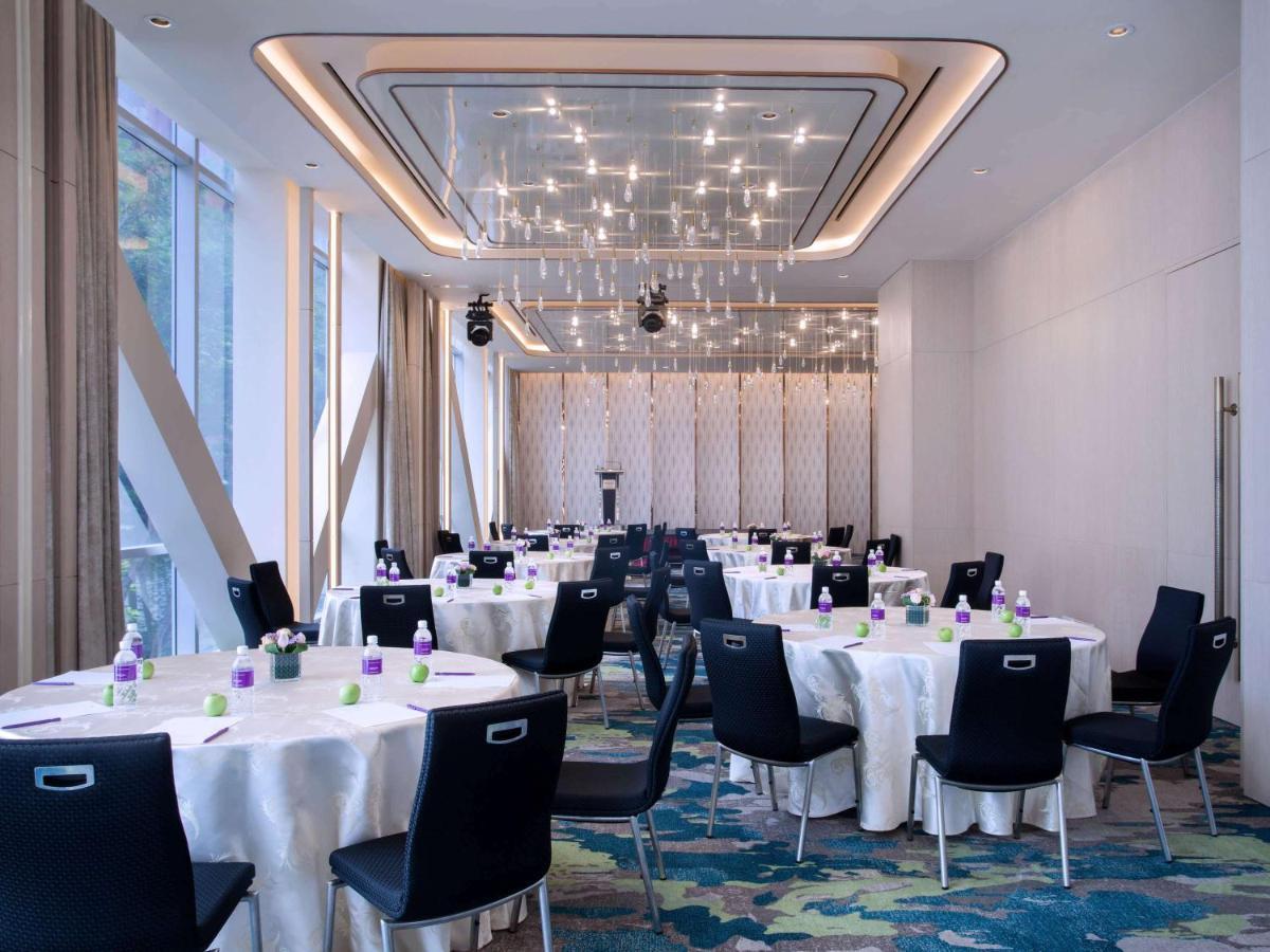 Mercure Bugis 4*