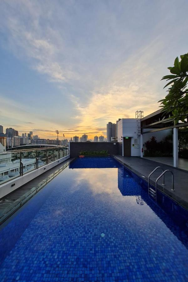 Lion Peak Hamilton 3* Singapore