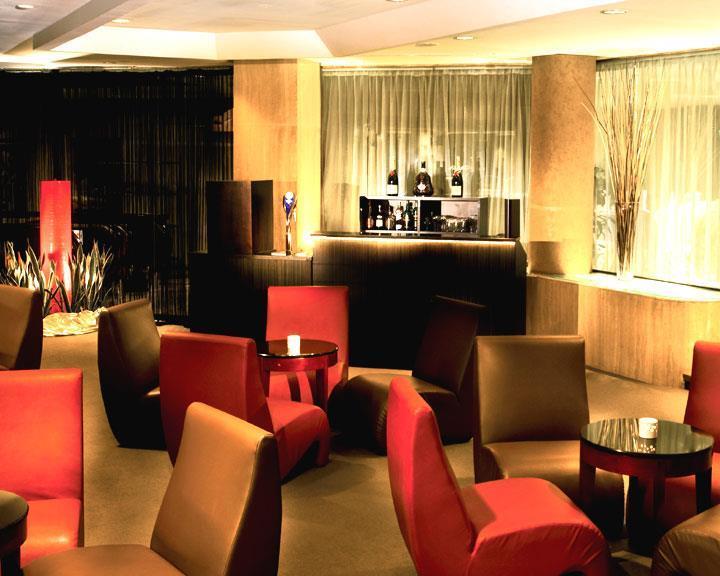 Hotel Furama City Centre 4*