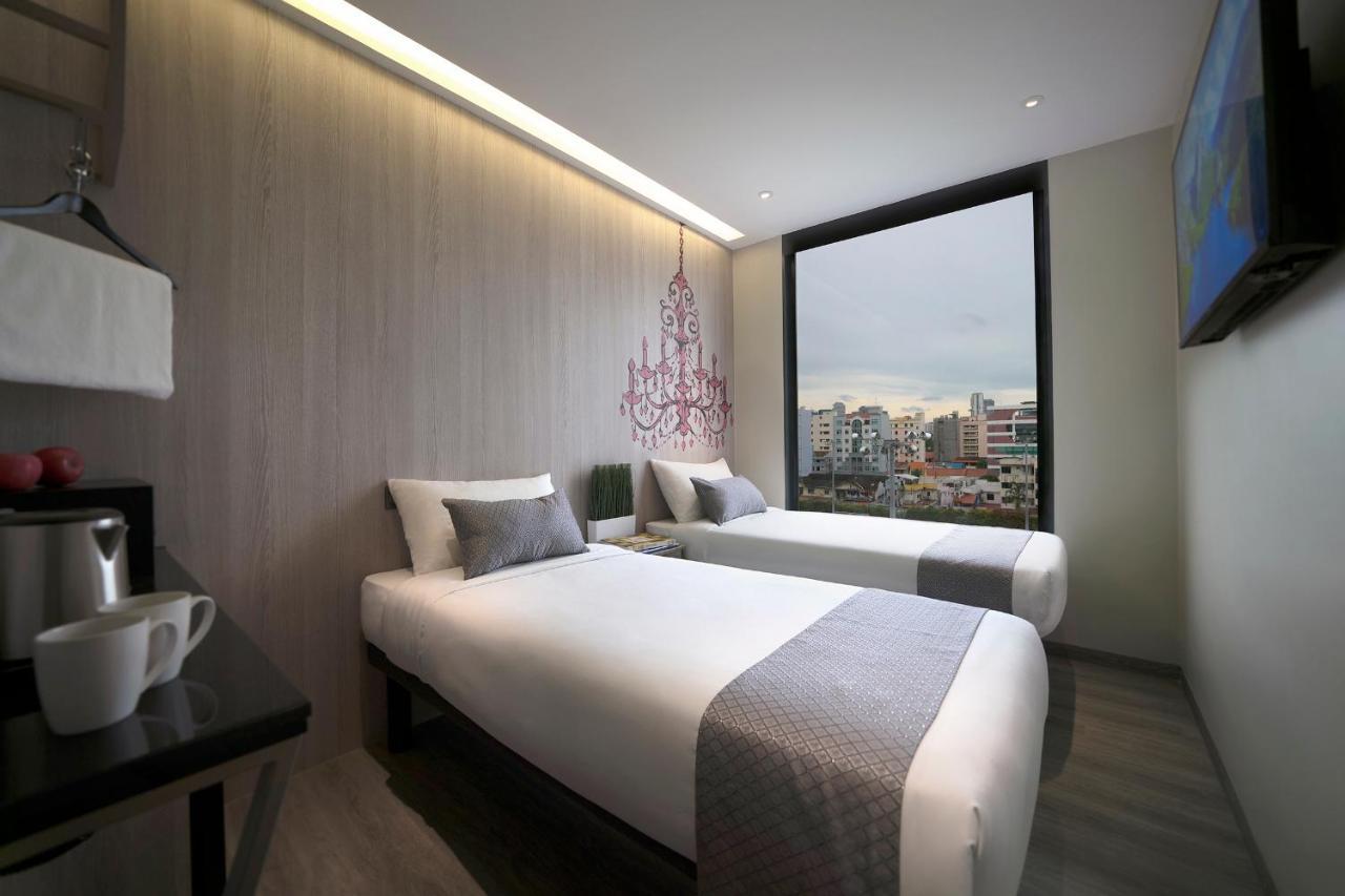 Hotel 81 Premier Princess Singapura
