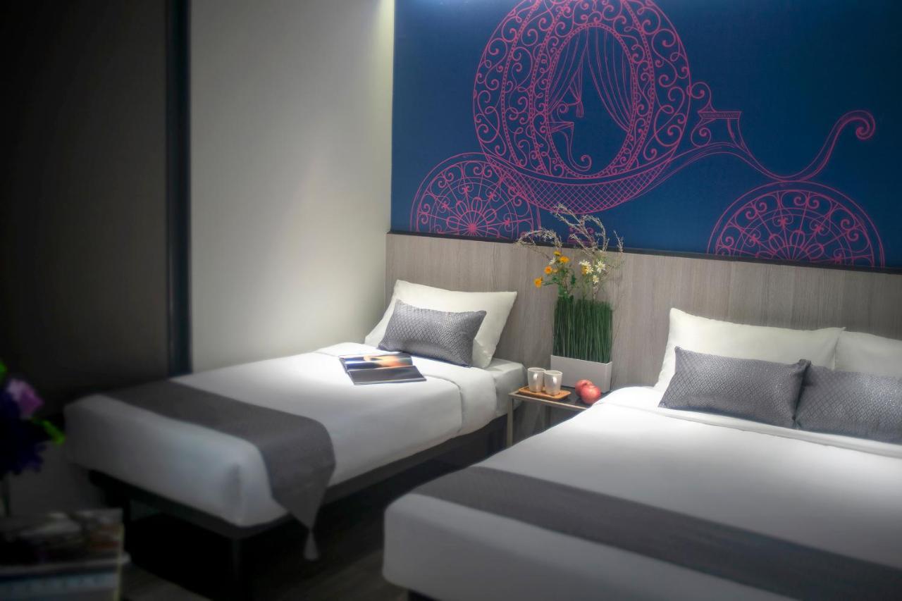 81 Premier Princess 2* Singapura
