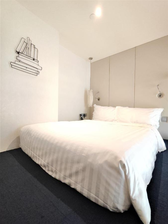 Hotel Mercure Bugis 4*