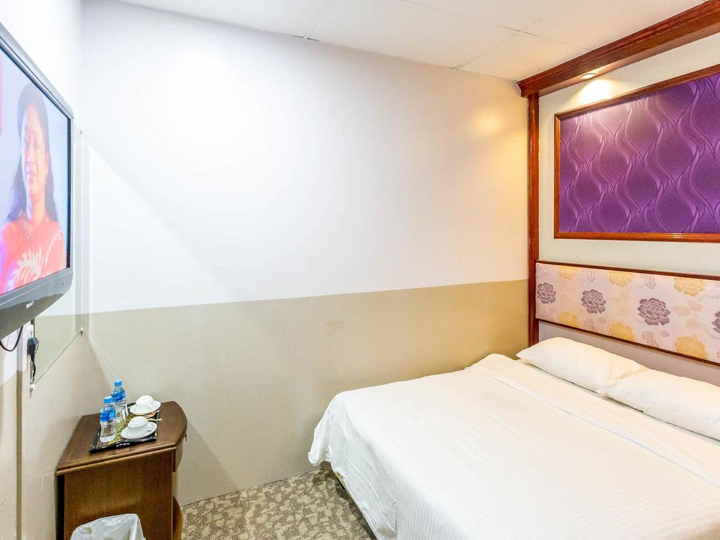 Hotel 165