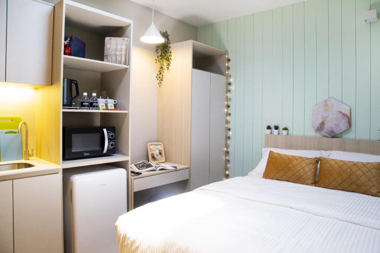 Coliwoo Gayworld - Coliving 3* Singapura
