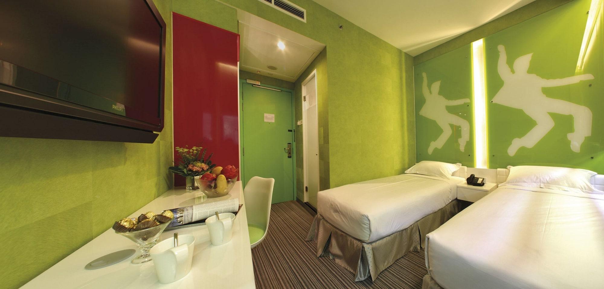 Re! @ Pearl's Hill Hotel 4*