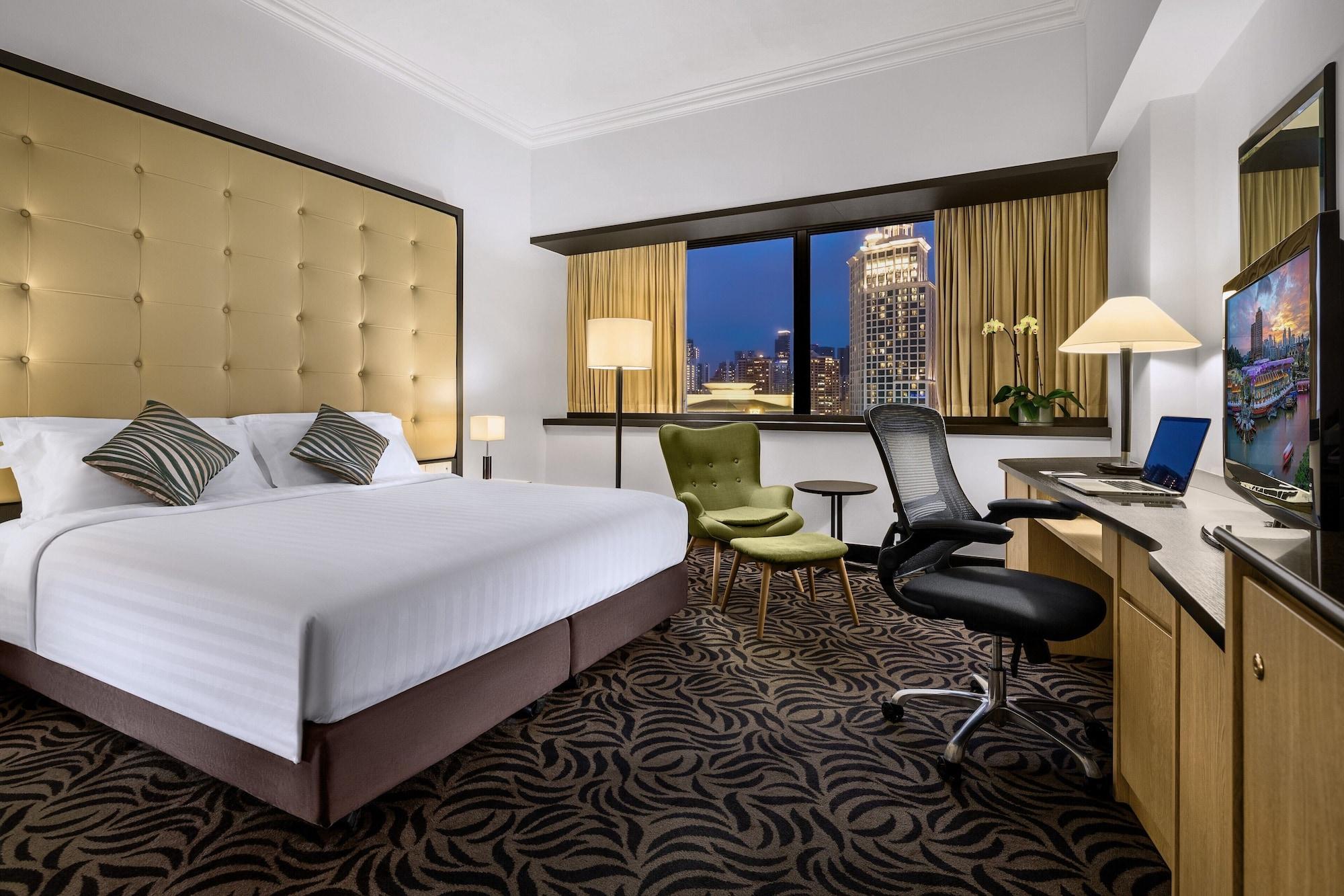Hotel Furama Riverfront