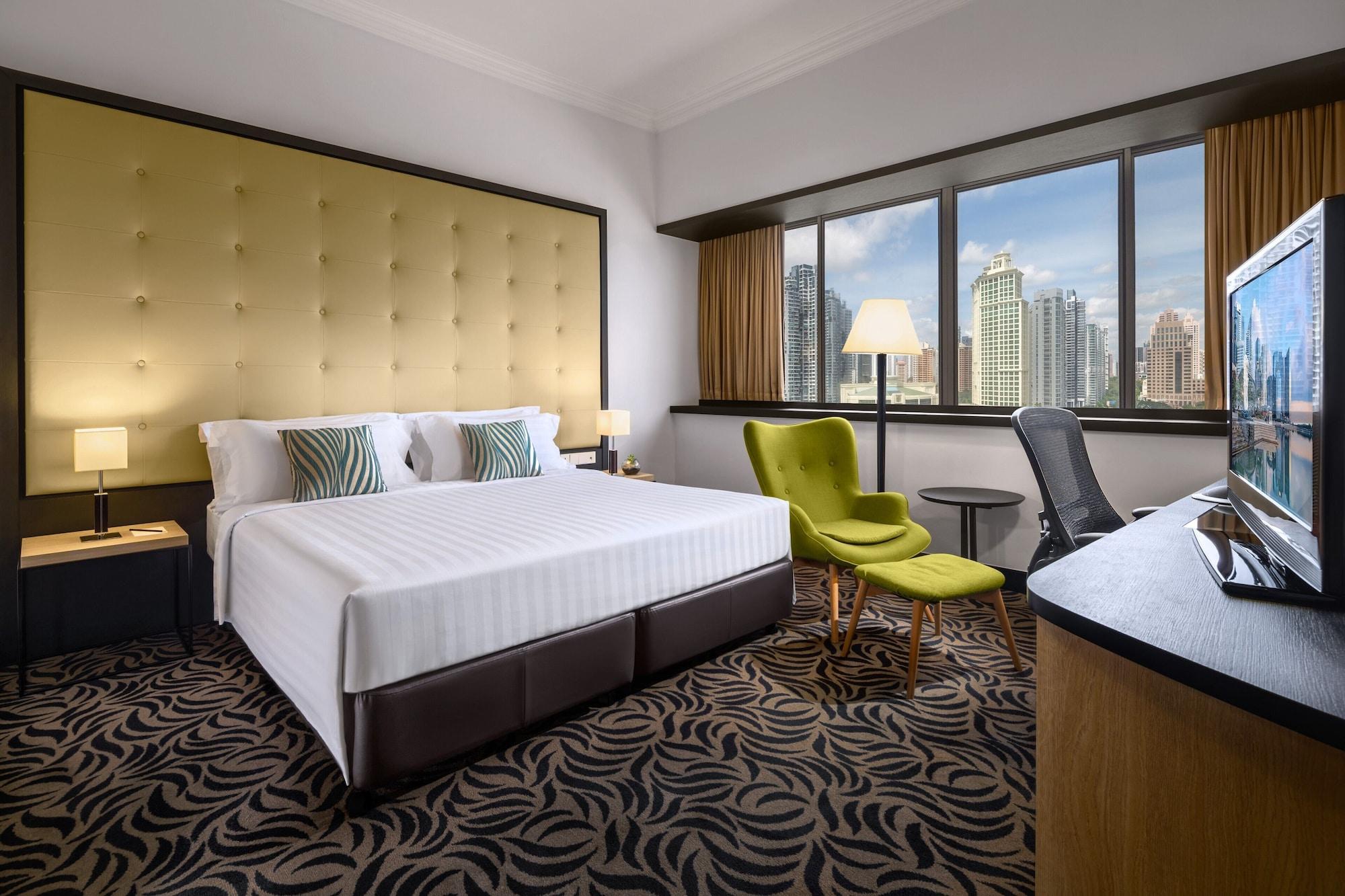 Furama Riverfront Hotel