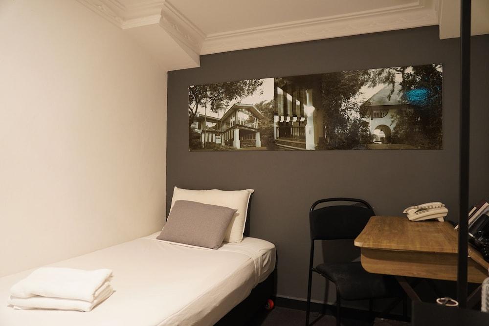 Hotel Check-Inn At Little India 3*