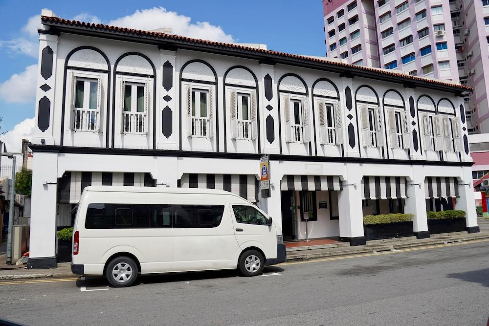 Check-Inn At Little India Hotel Singapore