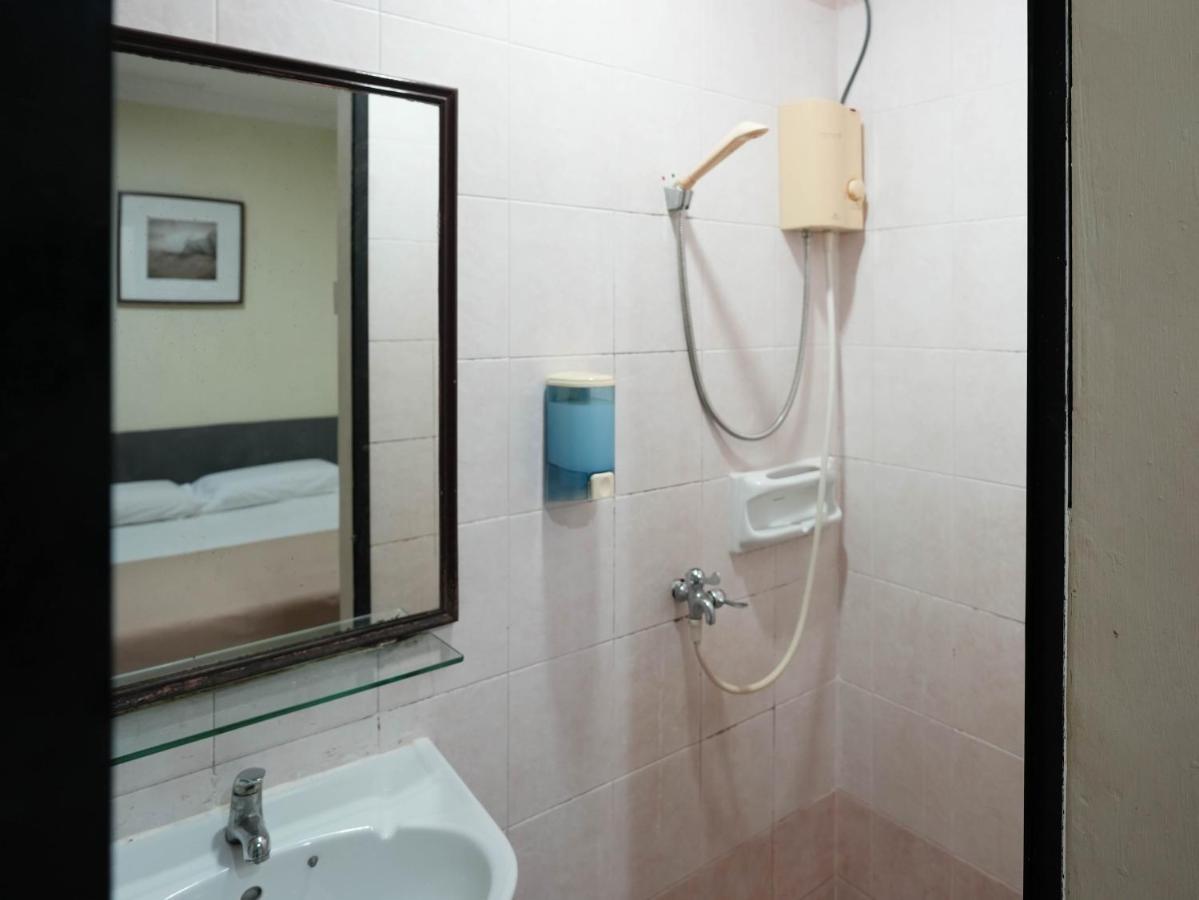 Amrise 3* Singapore