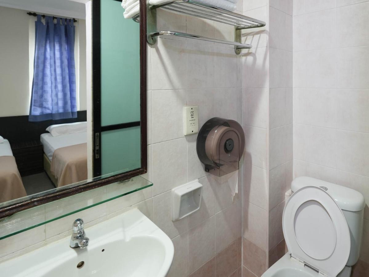 Amrise Hotel 3*
