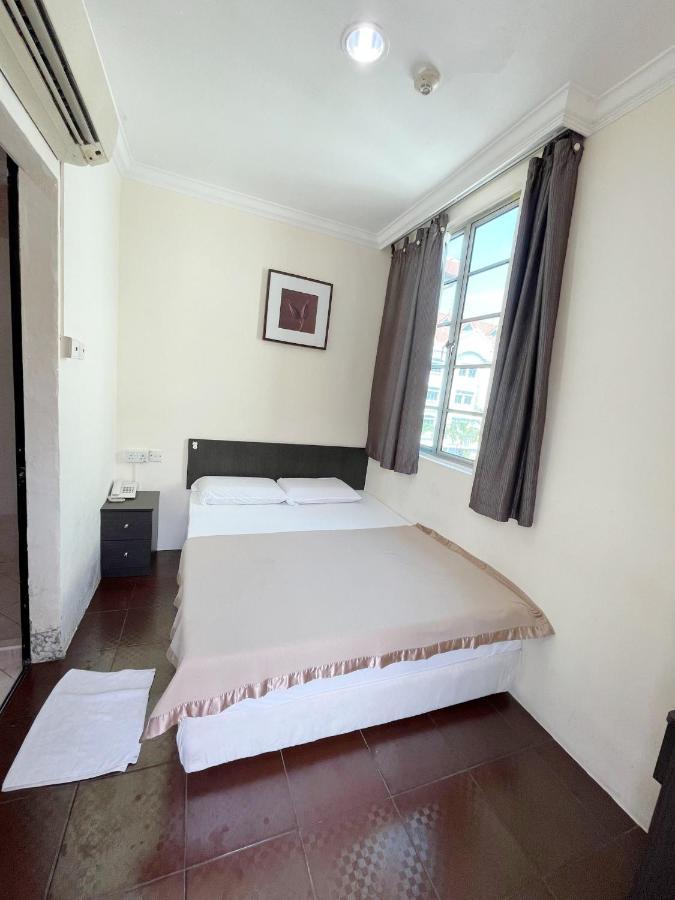 Amrise Hotel