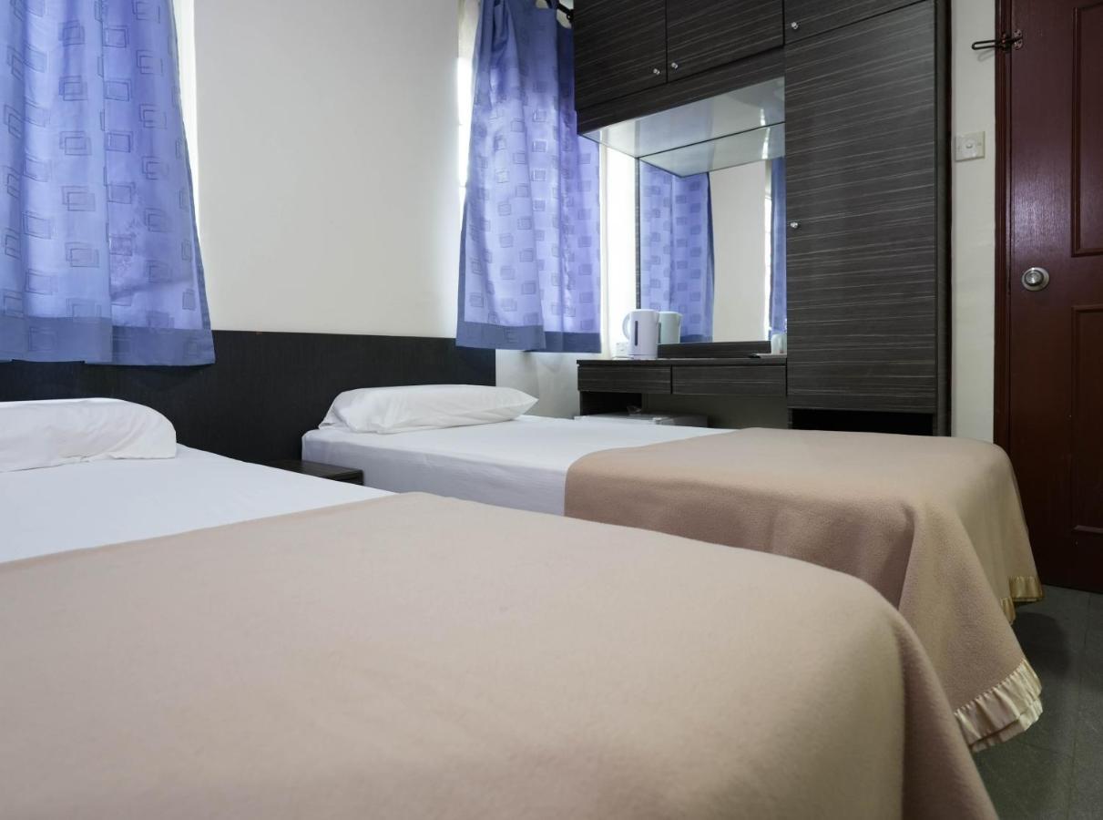 Amrise Hotel 3*