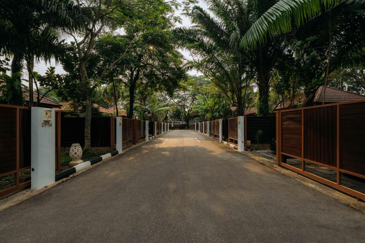 Kranji Sanctuary Resort *