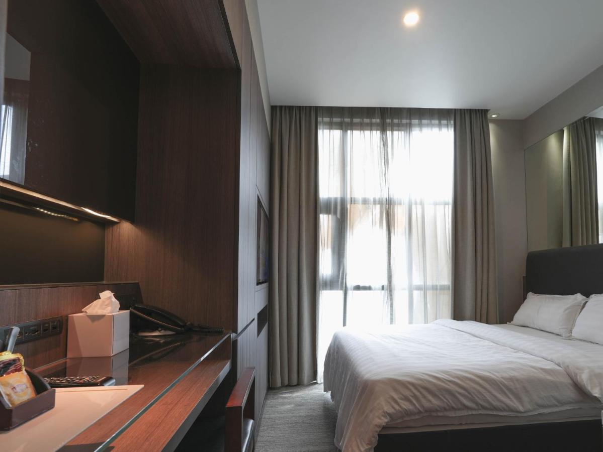 Amrise Kitchener Hotel Singapore