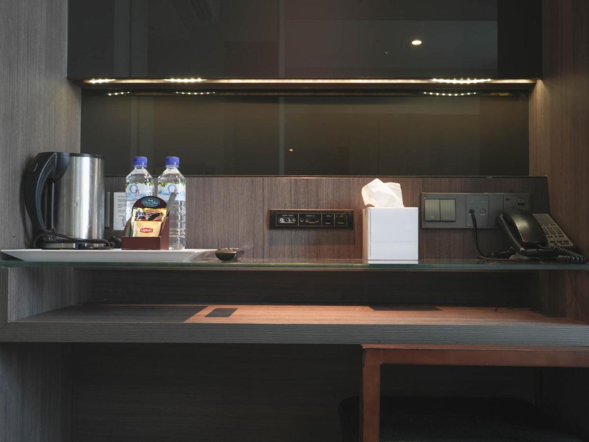 Amrise Kitchener Singapore