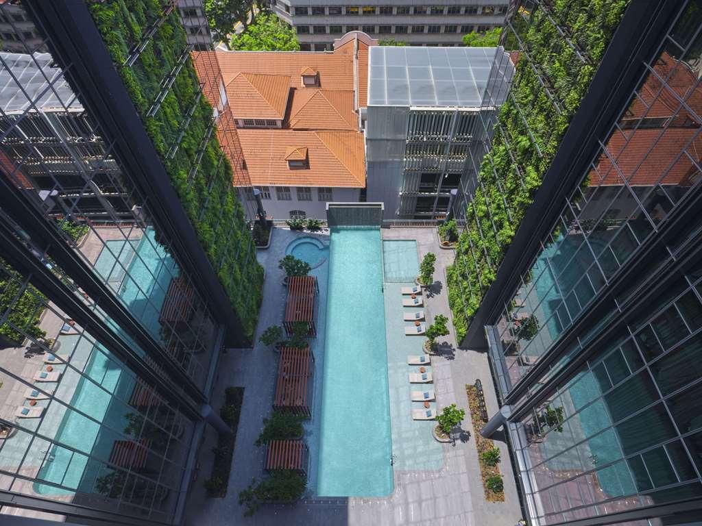 Pullman Hill Street Hotel *