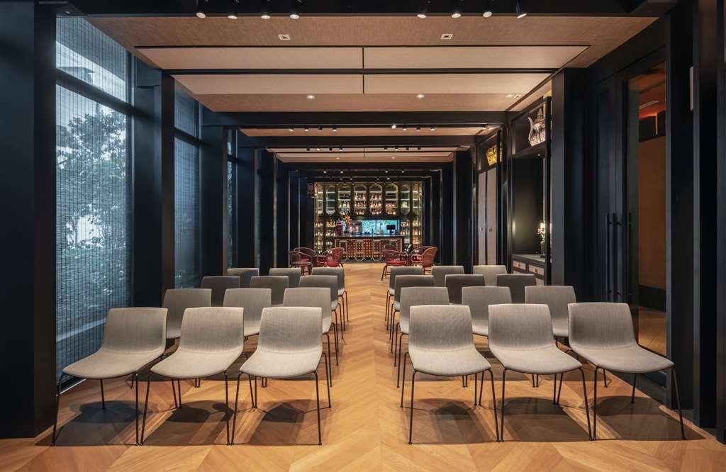 Artyzen Hotel *