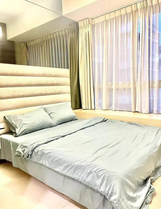 Centrally-located Cozy Apt Near 3 Mrt Lines *