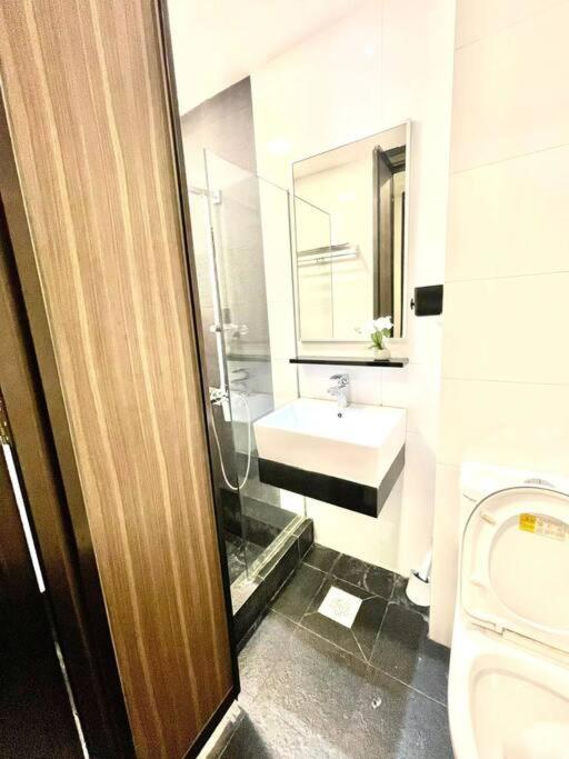 Centrally-located Cozy Apt Near 3 Mrt Lines Apartment