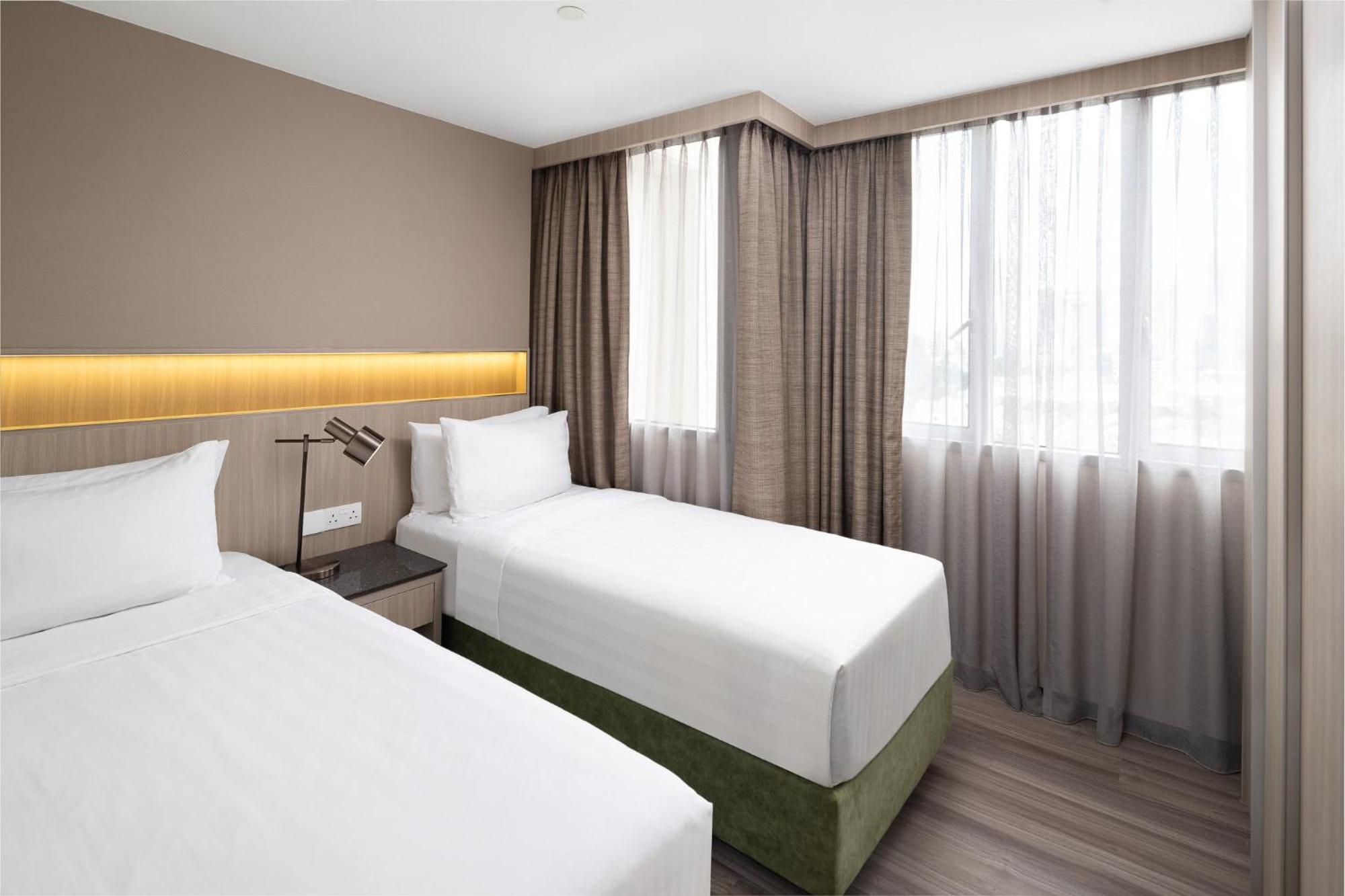 Park Avenue Clemenceau 4*