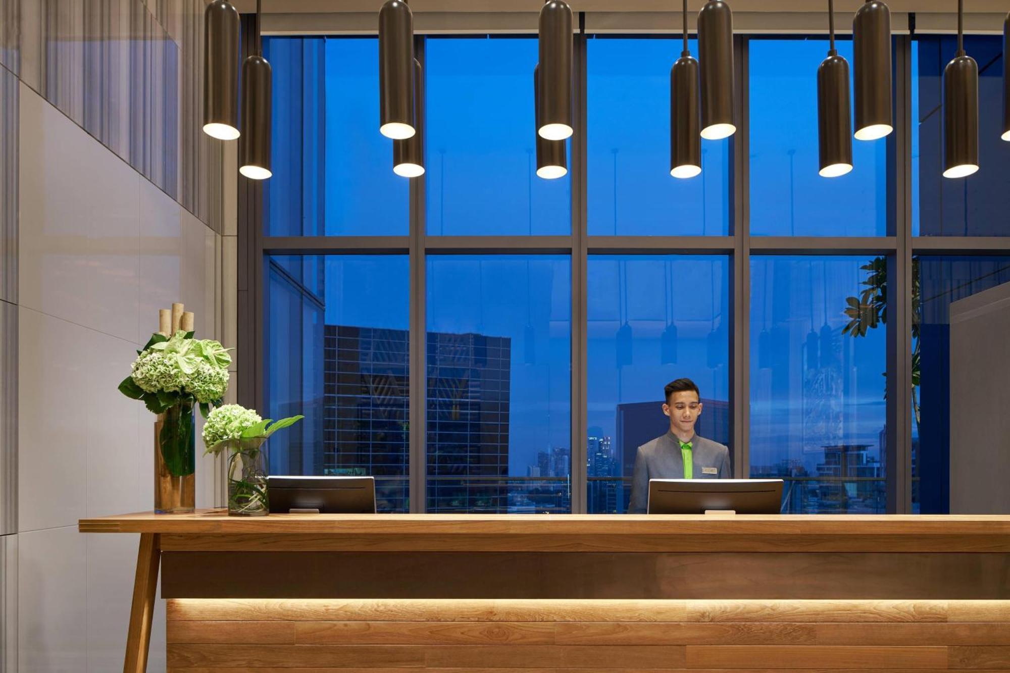 Courtyard By Marriott Novena 4*